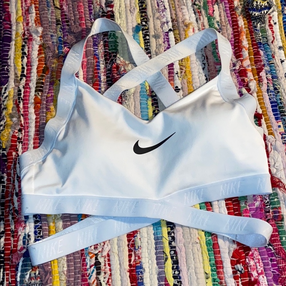 Sports bra
